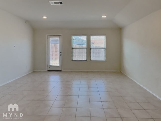 Photo - 3207 Winding Meadow Trail