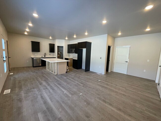 Photo - 7404 N Paw St Unit 2-Mother-IN-Law W/Garage