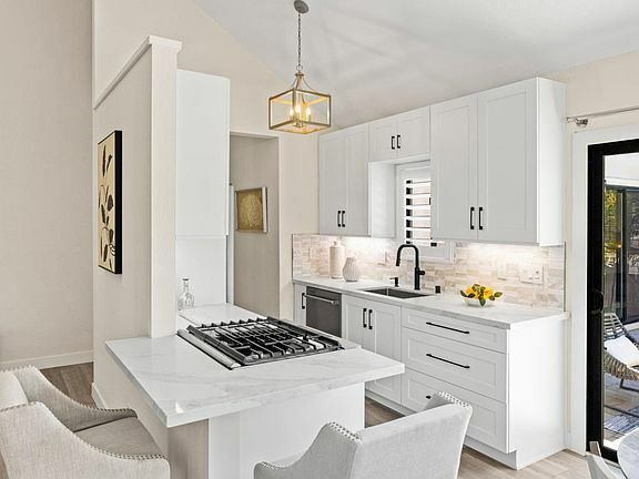 Photo - 4000 Rio Rd Unidad 9