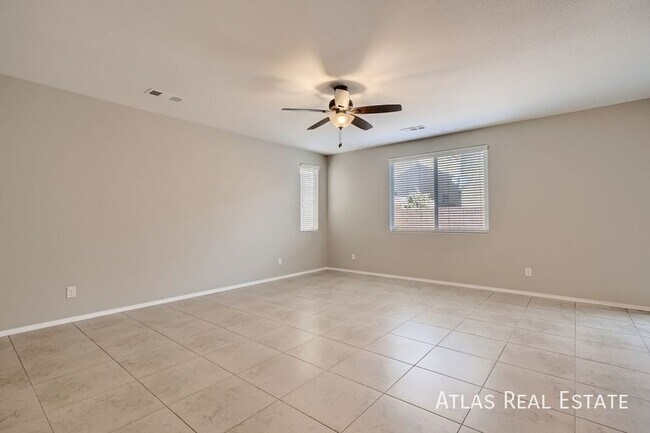 Photo - 10646 Mt Blackburn Ave