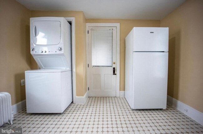 Photo - 328 Ridley Ave Unit 2