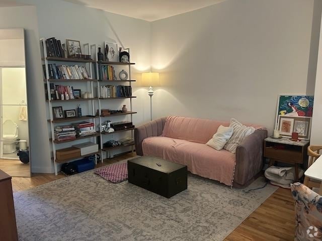 Building Photo - 36 Laidlaw Ave Unit 1 Rental