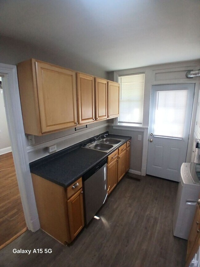 Photo - 3413 Stuart Ave Unit Apt #1st Flr