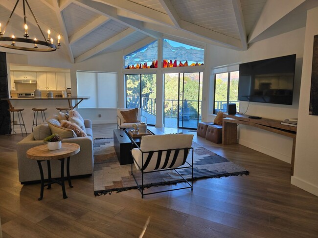 Photo - 2269RR-Upper Level Unidad 1