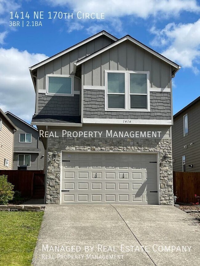 Stunning Home with Modern Finishes and Amp... Rental House Rental in