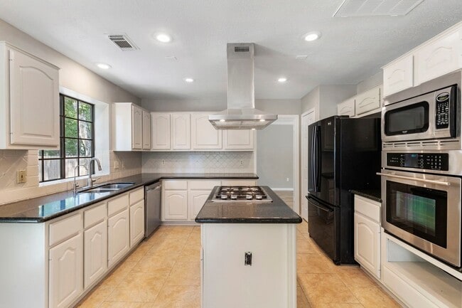 Photo - 183 S Rushwing Cir