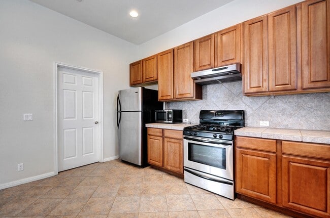 Photo - 610 Maiden Ln Unit 1