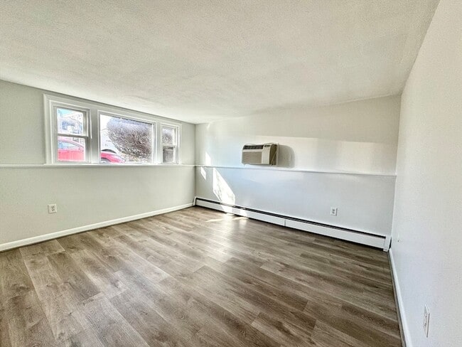 Photo - 206 High St Unit 7