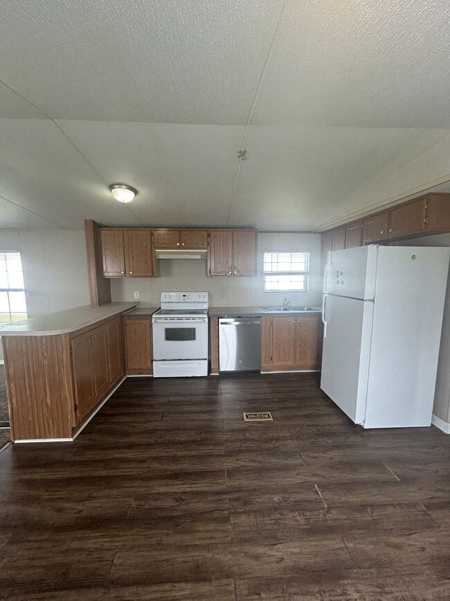 Photo - 134 Zackary St