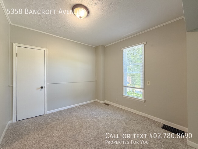 Photo - 5358 Bancroft Ave