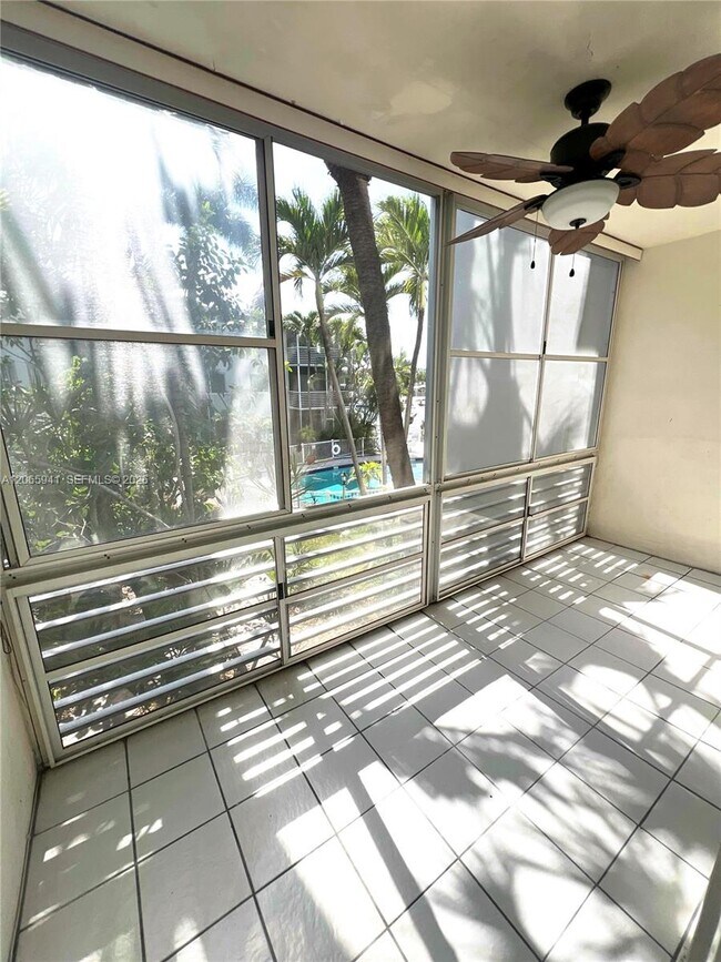 Photo - 1535 SE 15th St Unit 209