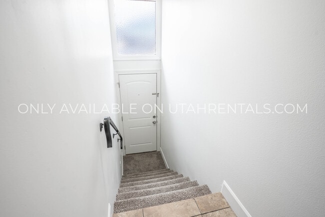 Photo - 338 Cedarwood Dr