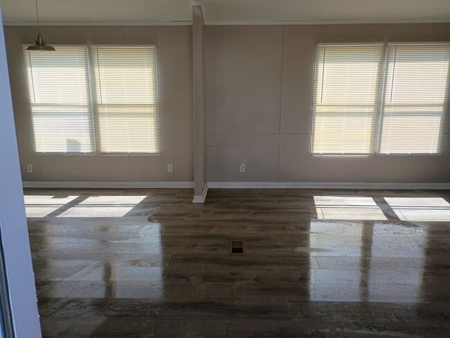 Photo - 3 Bedroom/2 Bathroom Home on a Large Lot