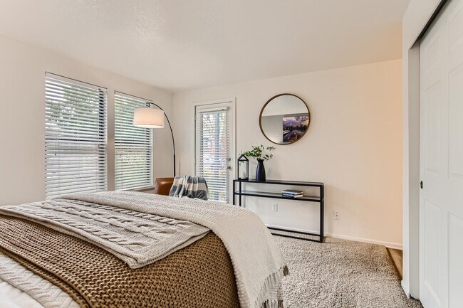 Westlake Meadows Apartments