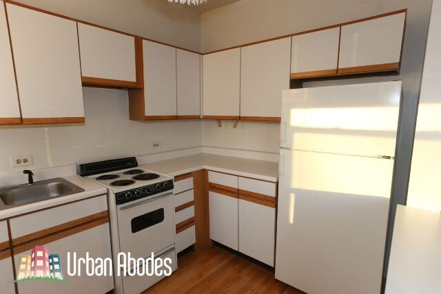 Photo - 631 W Barry Ave Unidad M08B