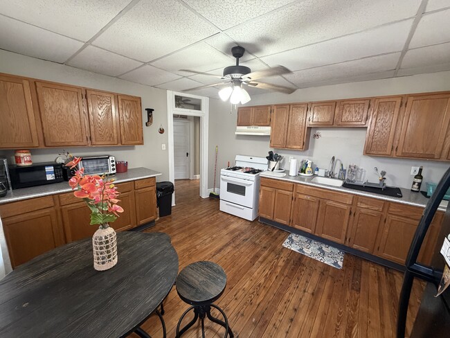 Photo - 7518 Belair Rd Unidad 2nd floor Belair rd