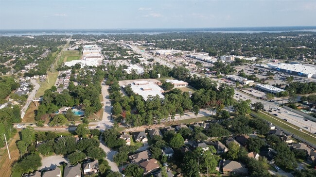 Photo - 19134 Milloak Dr