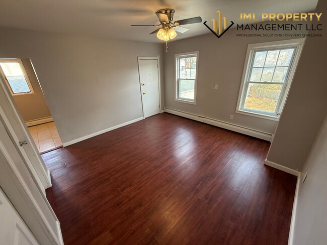 Photo - 834 Eastern Ave Unidad 2