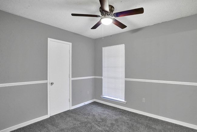 Photo - 222 Faith Hill St