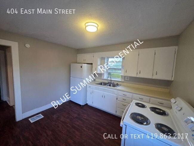 404 E Main St