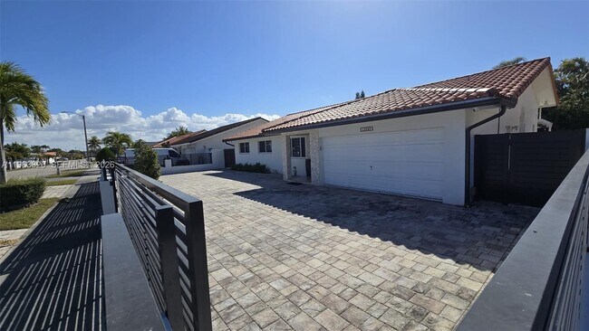 Photo - 13340 SW 23rd St