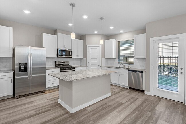 Photo - 1514 Blue Acer Dr