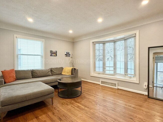 Photo - Bright and Renovated Near Downtown Royal Oak