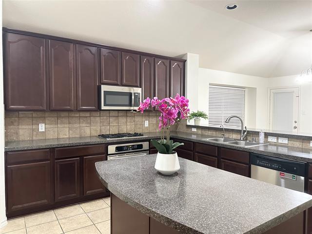 Photo - 1096 Wetland Dr