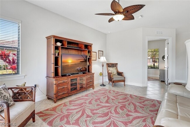 Photo - 10879 Rutherford Rd