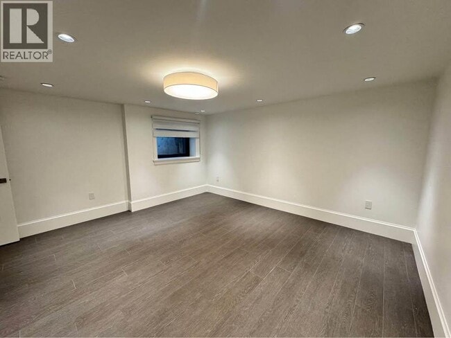 Photo - 947 Forest Hills Dr