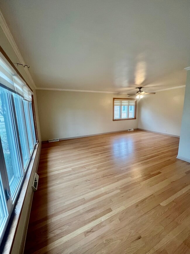 Photo - 4852 N Greenwood Ave