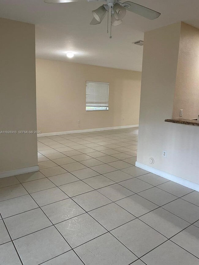 Photo - 380 NE 31st Terrace