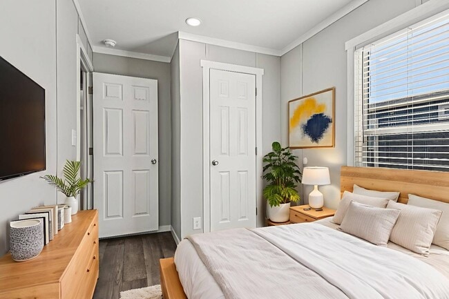 Photo - 1615 American Dr