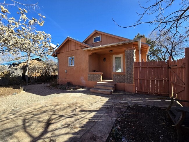 Building Photo - 235 Irvine St Unit Main