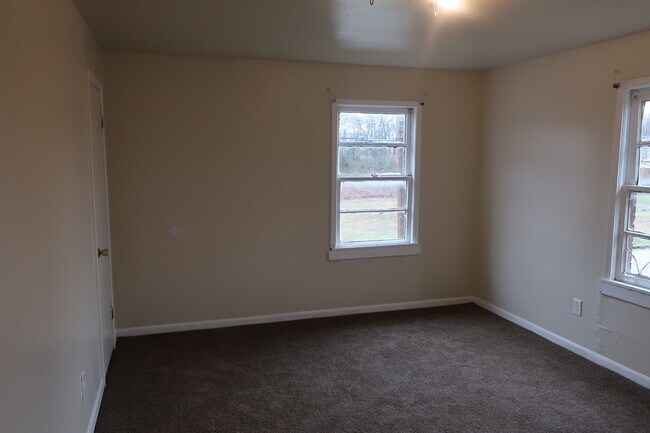 1180 S Main St Unit 2