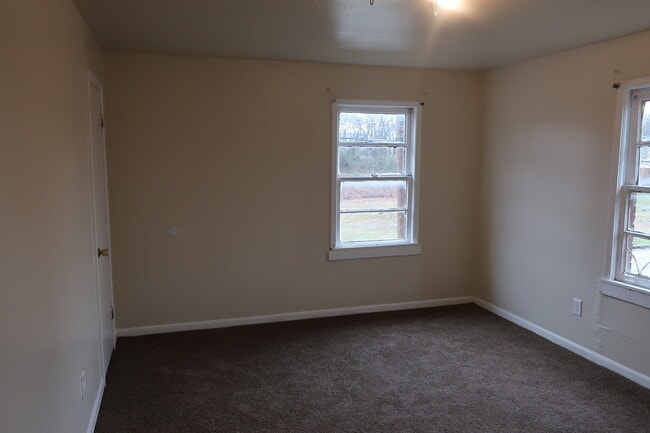 Photo - 1180 S Main St Unit Apt 2