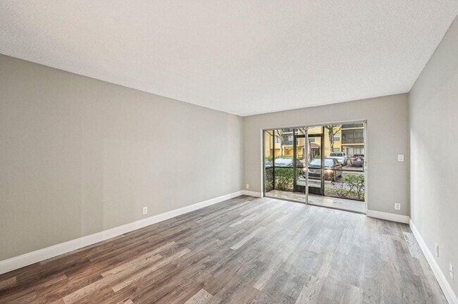 Photo - 460 NW 20th St Unit 1110