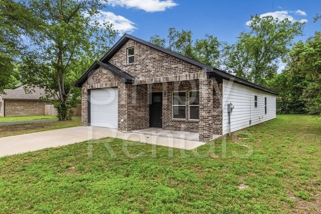 Photo - 604 Putman St