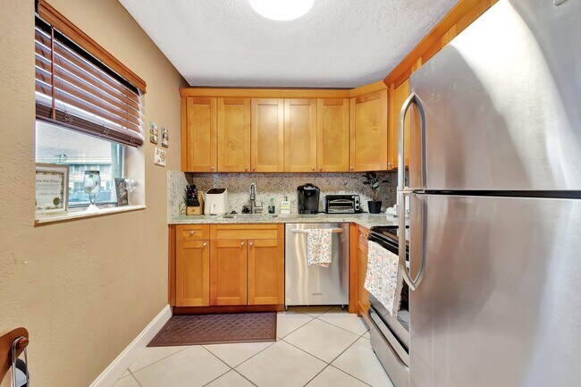 Photo - 637 Monaco Ct Unit 637