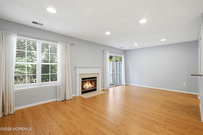 Photo - 702 Carnation Dr