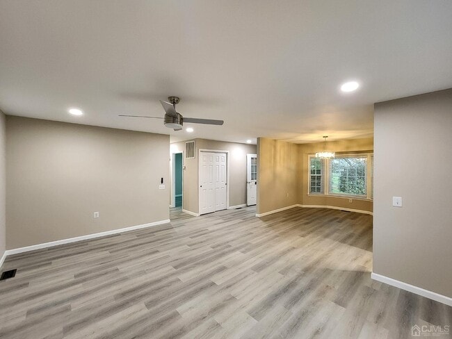 Photo - 3 John Adams Ct