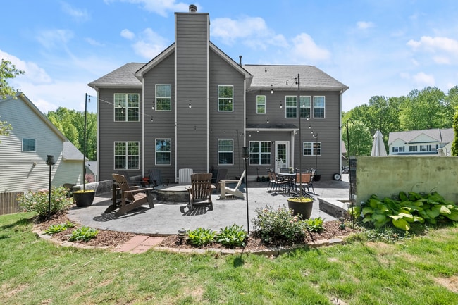 Photo - Spacious 5 Bedroom/3 Bath Home with Basement!