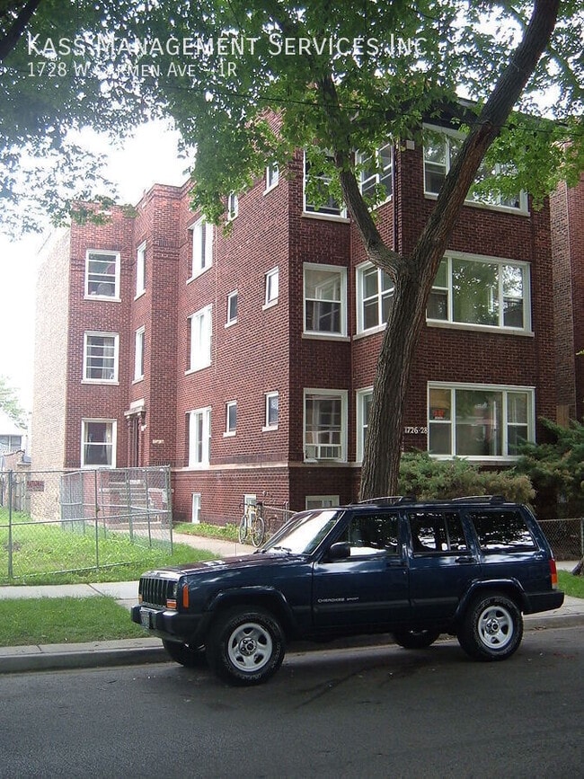 Building Photo - 1728 W Carmen Ave Unit 1R