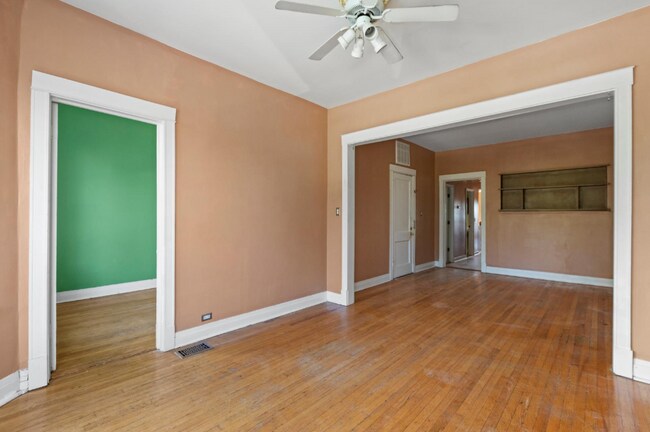 Photo - 3145 W Augusta Blvd Unidad 2