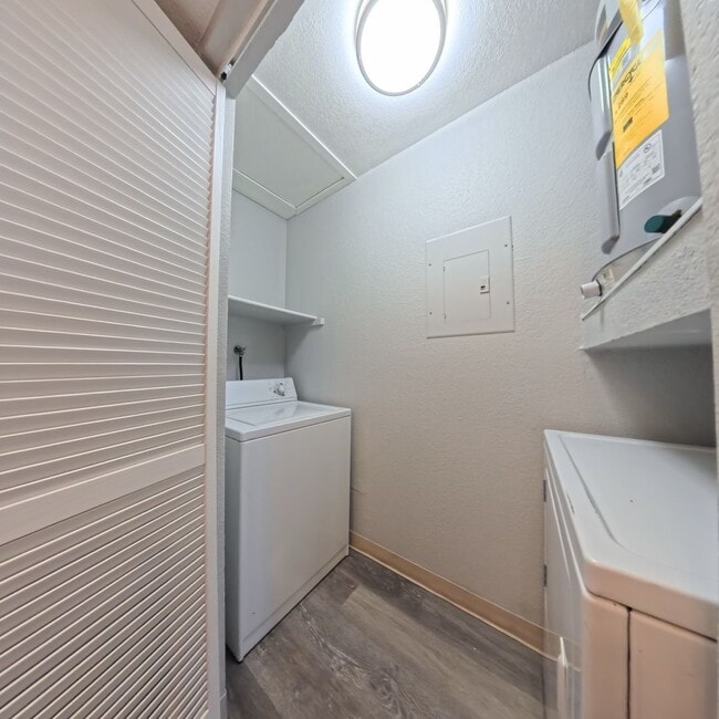 Photo - UPGRADED 2 BED 2 BATH 2ND FLOOR CONDO AT P... Unit 2068