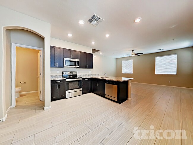 Photo - 12551 W Hummingbird Terrace