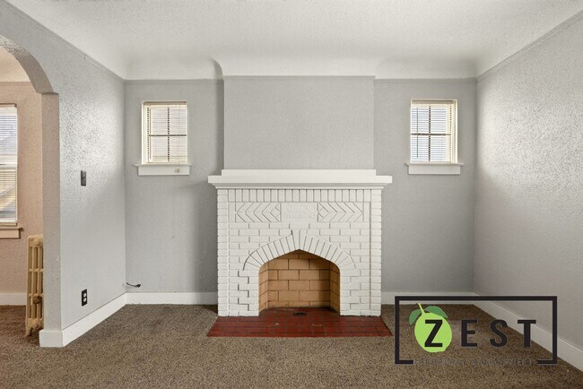 5569 Bedford St Unit 5571 Bedford - Upper