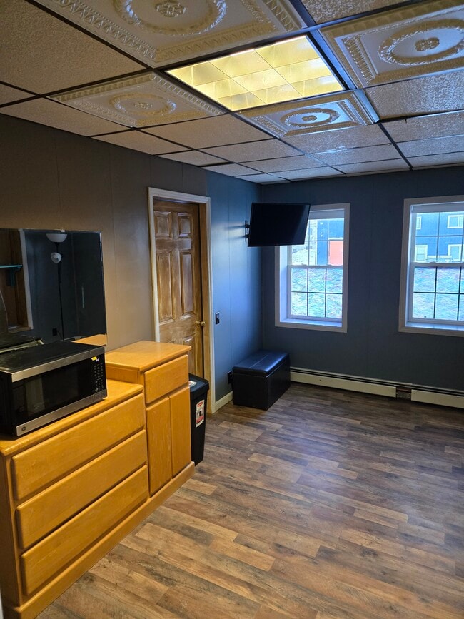 Photo - 160 Birch St