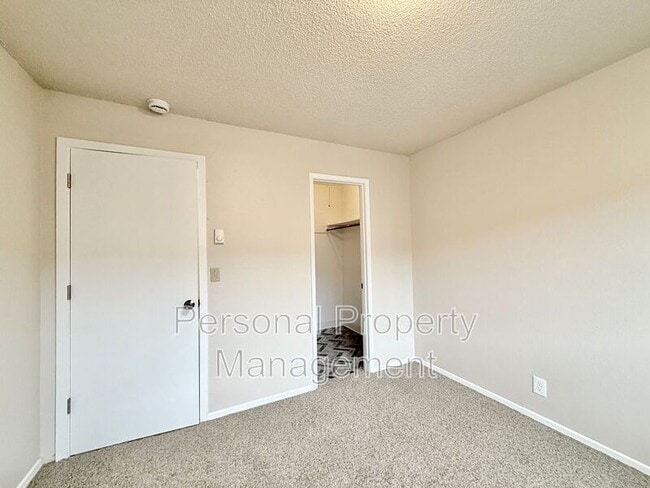 Photo - 928 NE 86th St