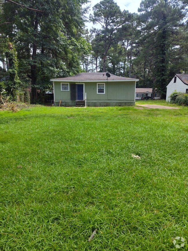 Building Photo - 750 Woodbury Rd Rental